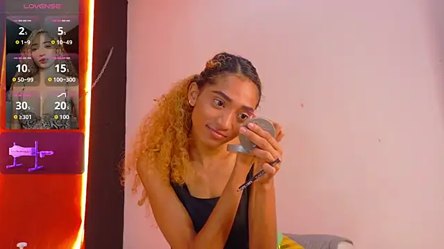 Snapshot of Charlotte_Love10 chatting on 20, 2, 2026 Charlotte Love10 online show from 20, 2, 2026