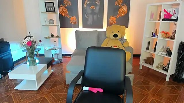 Snapshot of saralife chatting on 6, 2, 2026 saralife online show from 6, 2, 2026