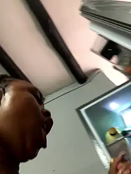 Snapshot of Pearl_00 chatting on 10, 1, 2026 Pearl 00 online show from 10, 1, 2026