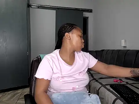 Snapshot of Pearl_00 chatting on 12, 3, 2026 Pearl 00 online show from 12, 3, 2026