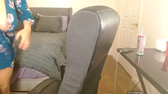 AlyssiaAmoreXO online show from 12, 10, 2025