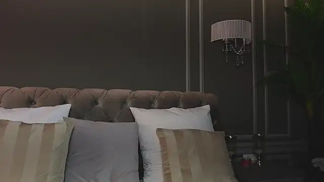 Snapshot of AnnieStylesx chatting on 18, 10, 2025 AnnieStylesx online show from 18, 10, 2025