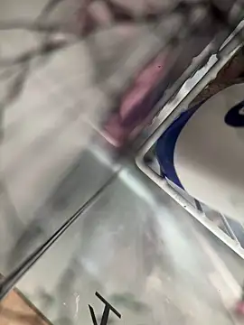 lescro95  online show from 17, 4, 2026