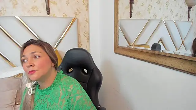 Snapshot of MalorySweet chatting on 24, 7, 2026 MalorySweet online show from 24, 7, 2026