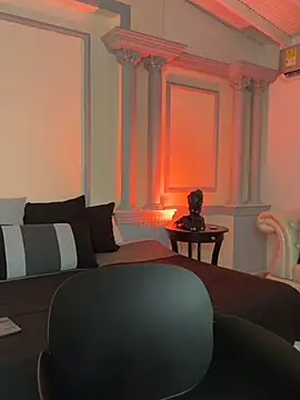 Alisha-Bond online show from 26, 5, 2026