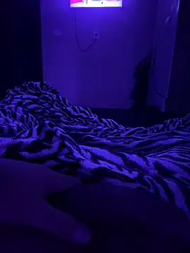 Fenix1002 online show from 8, 4, 2026