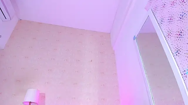 AMAIAA LOVE online show from 7, 10, 2025