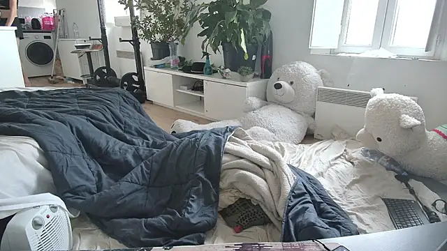 CeriseLapine online show from 22, 4, 2026