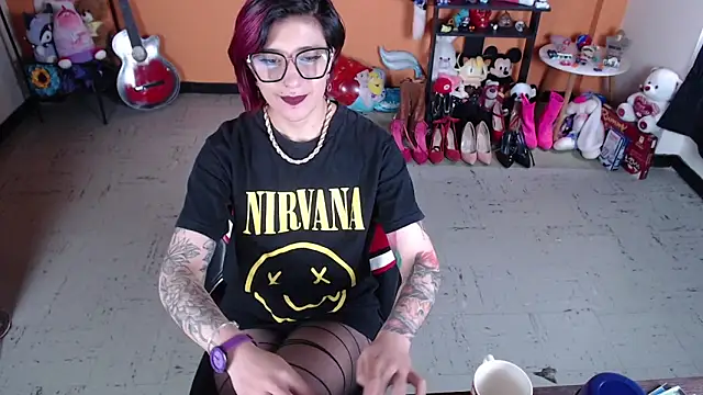 MissMiia2 online show from 15, 1, 2025