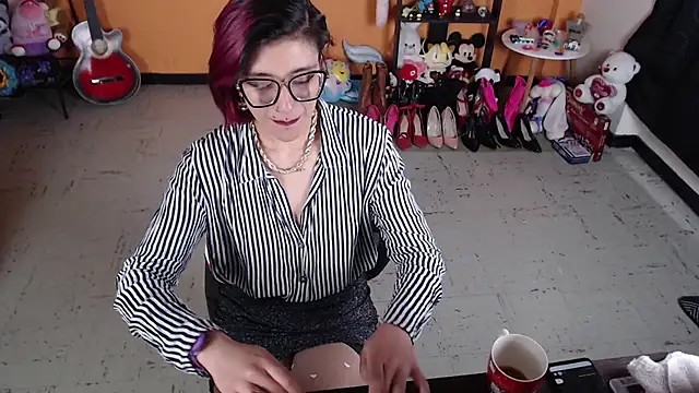 MissMiia2 online show from 17, 1, 2025