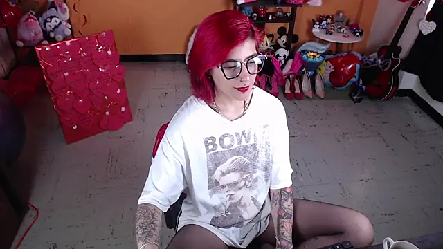 MissMiia2 online show from 1, 3, 2025