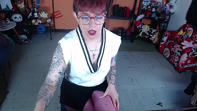 MissMiia2 online show from 24, 7, 2026