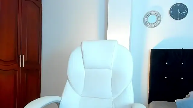 kathyajhonss online show from 21, 4, 2026