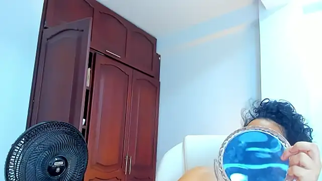 kathyajhonss online show from 25, 4, 2026