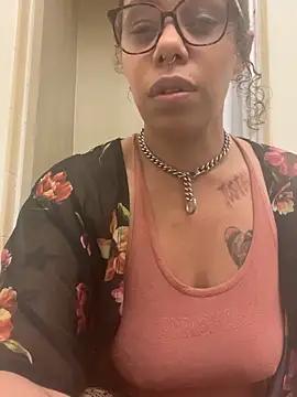 Snapshot of Princess_Desirae chatting on 9, 5, 2026 Princess Desirae online show from 9, 5, 2026