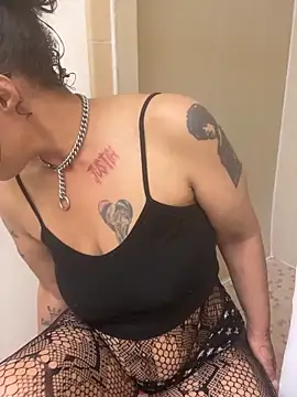 Snapshot of Princess_Desirae chatting on 20, 5, 2026 Princess Desirae online show from 20, 5, 2026