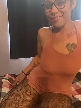 Snapshot of Princess_Desirae chatting on 24, 5, 2026 Princess Desirae online show from 24, 5, 2026