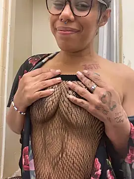 Snapshot of Princess_Desirae chatting on 25, 5, 2026 Princess Desirae online show from 25, 5, 2026