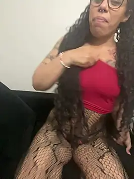 Snapshot of Princess_Desirae chatting on 18, 6, 2026 Princess Desirae online show from 18, 6, 2026