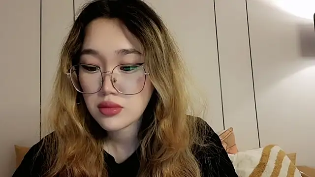 Jennatyan online show from 27, 4, 2026