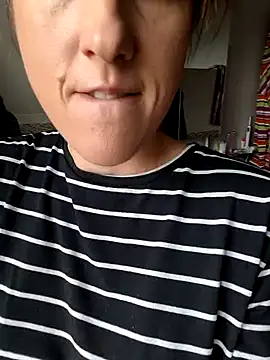 Snapshot of Hexe12346 chatting on 10, 3, 2025 Hexe12346 online show from 10, 3, 2025