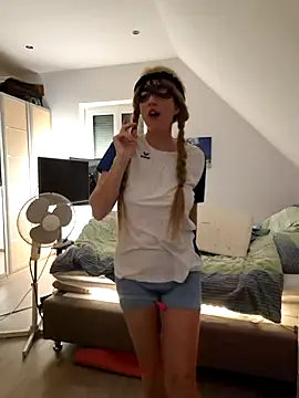 Snapshot of Hexe12346 chatting on 18, 11, 2025 Hexe12346 online show from 18, 11, 2025