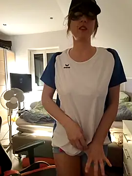 Snapshot of Hexe12346 chatting on 20, 11, 2025 Hexe12346 online show from 20, 11, 2025