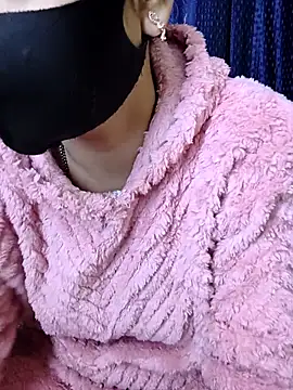 kaveerpooja947 online show from 12, 11, 2025