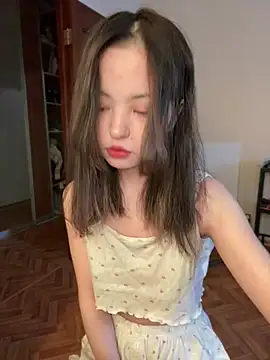 Snapshot of lalallalalaa- chatting on 18, 2, 2025 lalallalalaa- online show from 18, 2, 2025