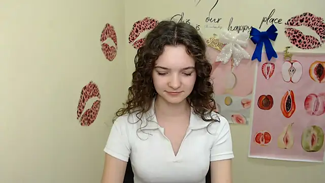  SusieSu  online show from 23, 12, 2024