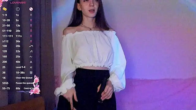 Snapshot of EvaBradley chatting on 3, 10, 2025 EvaBradley online show from 3, 10, 2025