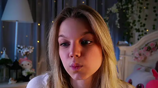 Snapshot of EdlinAlliston chatting on 12, 1, 2026 EdlinAlliston online show from 12, 1, 2026