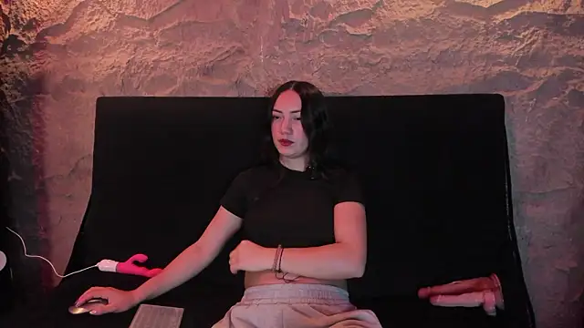 Scarlett  Fox   online show from 4, 2, 2026