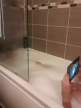 nataliecdlive online show from 8, 12, 2024