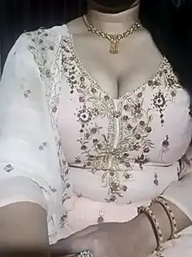 Anamika Kapoor online show from 26, 2, 2025