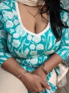 Anamika Kapoor online show from 23, 11, 2025