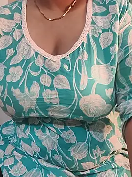 Snapshot of Anamika_Kapoor chatting on 21, 7, 2026 Anamika Kapoor online show from 21, 7, 2026