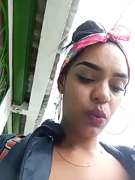 Snapshot of Sara-77 chatting on 31, 1, 2025 Sara-77 online show from 31, 1, 2025