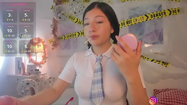 Eva depp online show from 31, 10, 2025