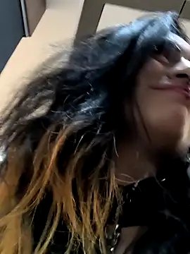 Lila Desiree online show from 23, 12, 2024