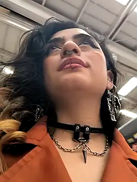 Lila Desiree online show from 31, 12, 2024