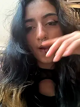 Lila Desiree online show from 28, 1, 2025