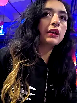 Lila Desiree online show from 13, 2, 2025