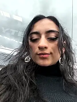 Lila Desiree online show from 11, 4, 2026