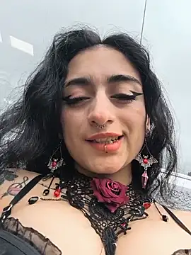 Lila Desiree online show from 4, 7, 2026