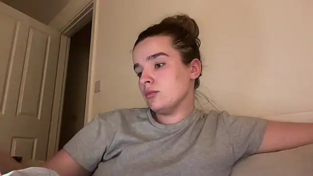 maisiesmithx online show from 9, 3, 2026