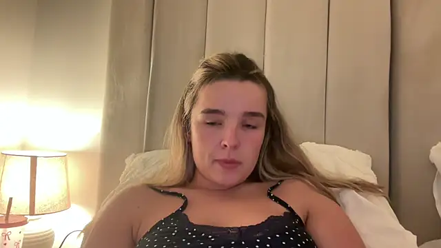 maisiesmithx online show from 8, 6, 2026
