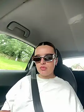 maisiesmithx online show from 18, 6, 2026