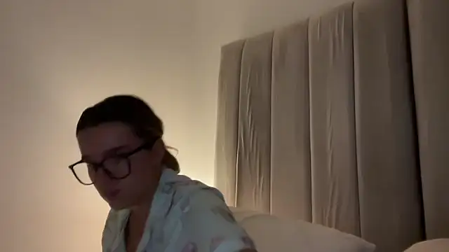 maisiesmithx online show from 29, 6, 2026
