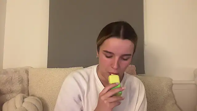maisiesmithx online show from 13, 7, 2026
